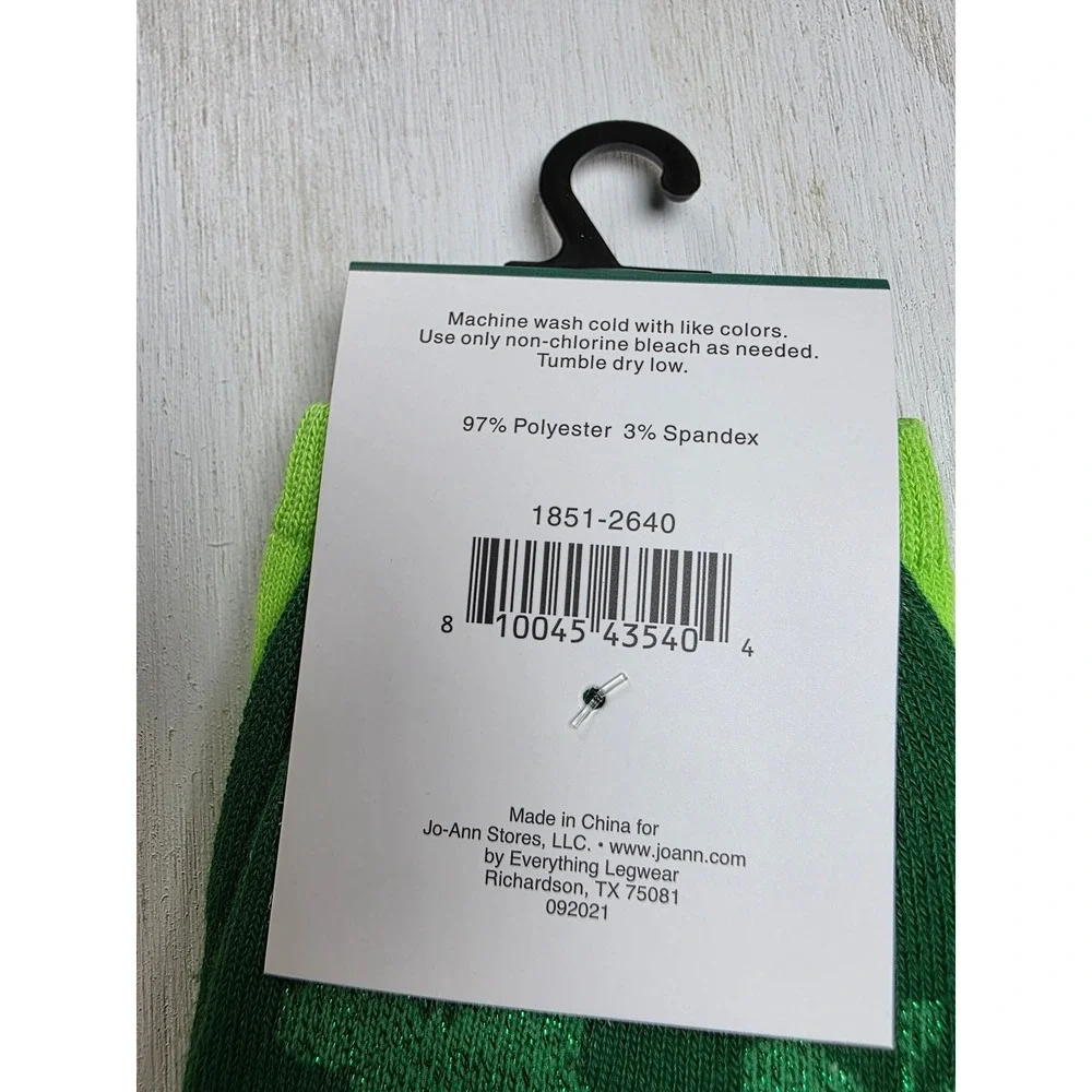 St Patricks Day Novelty Crew Socks Dog Leprechaun Hat Green Shamrocks NWT 4-10